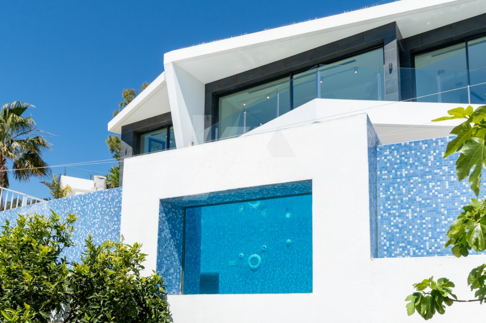 Villa de lujo con vistas panorámicas al mar en venta en Benissa, Costa Blanca.