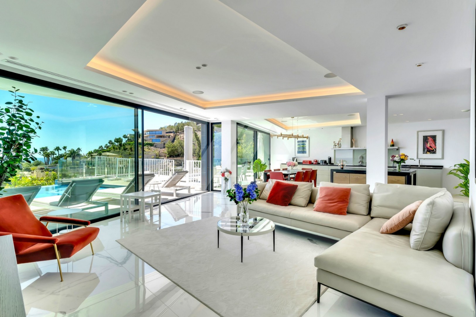 Villa de lujo con vistas panorámicas al mar en venta en Benissa, Costa Blanca.
