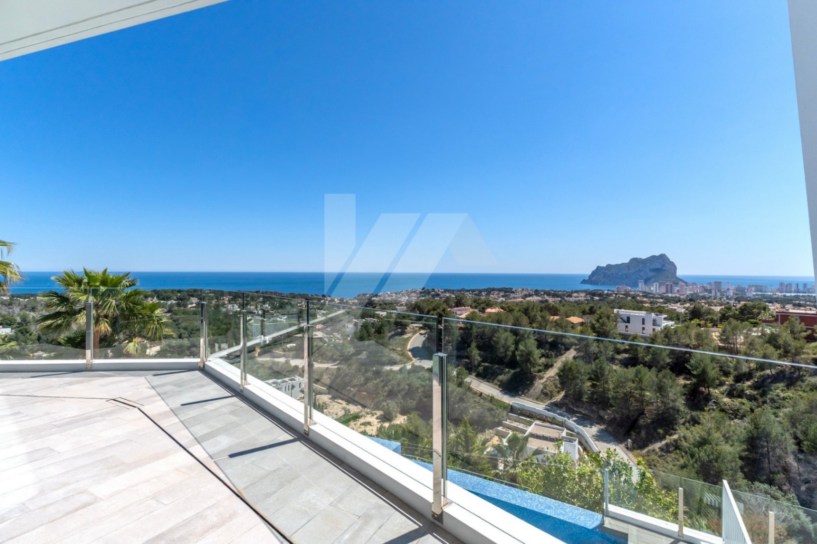Villa de lujo con vistas panorámicas al mar en venta en Benissa, Costa Blanca.