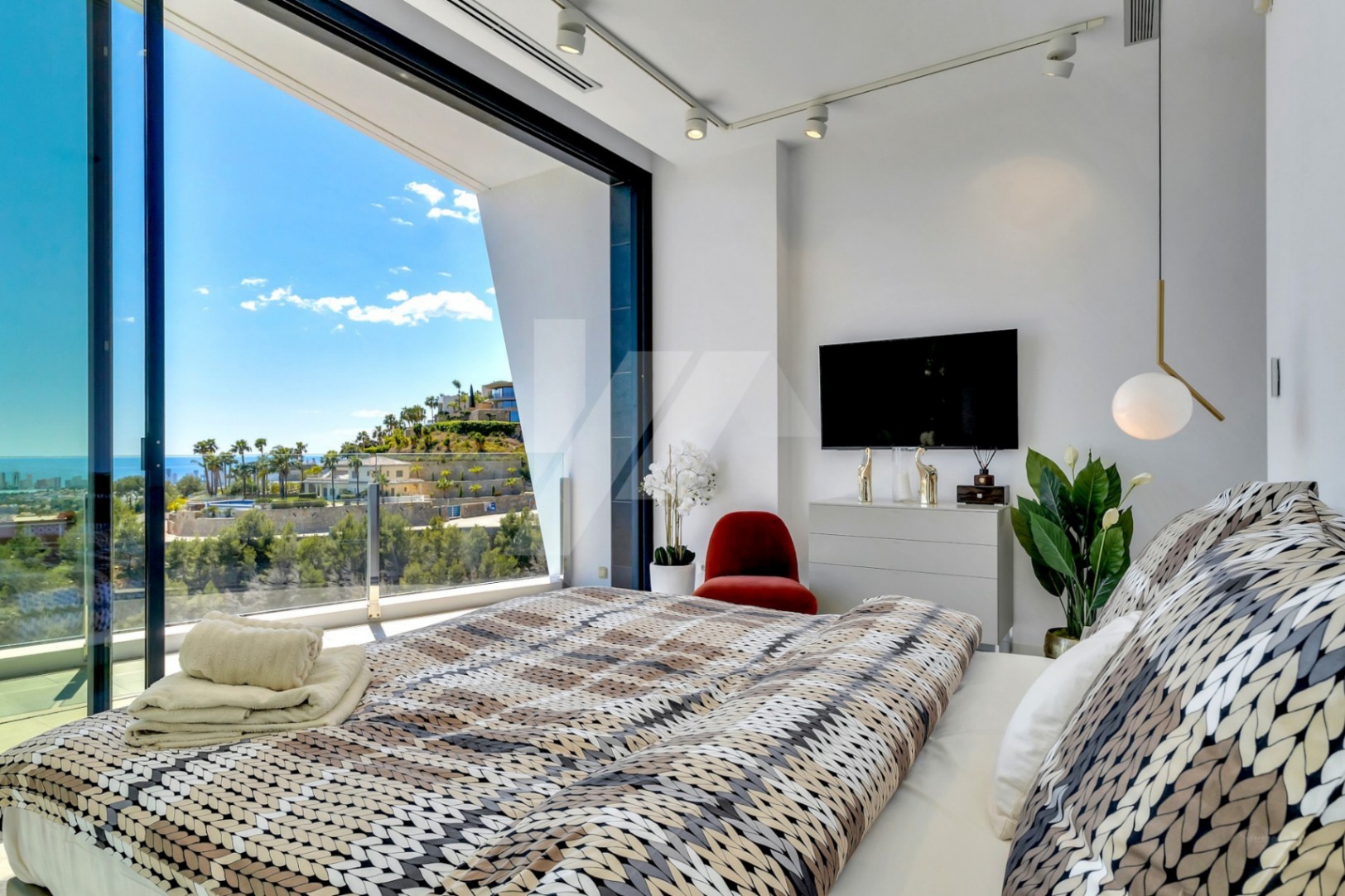 Villa de lujo con vistas panorámicas al mar en venta en Benissa, Costa Blanca.