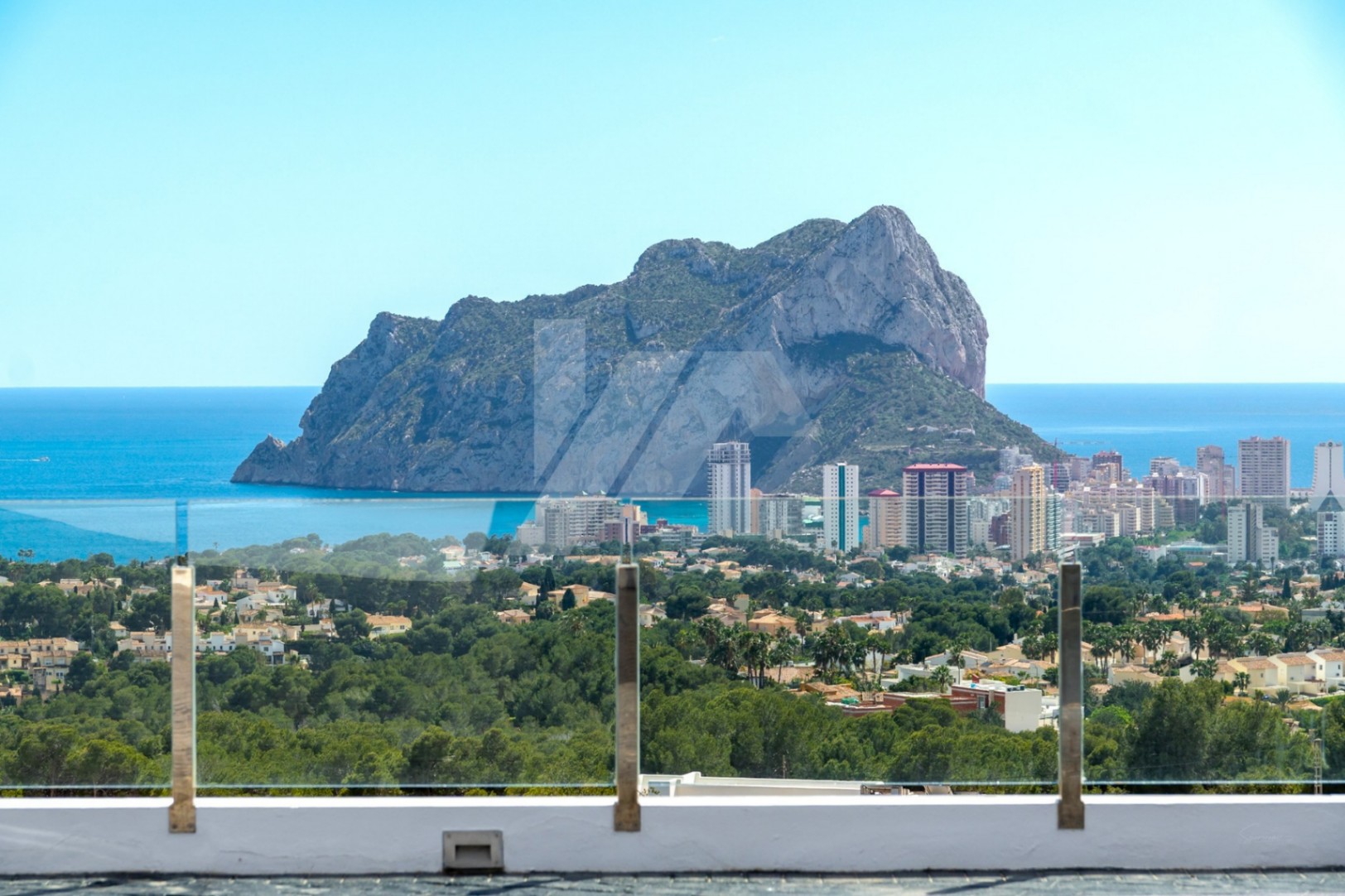 Villa de lujo con vistas panorámicas al mar en venta en Benissa, Costa Blanca.