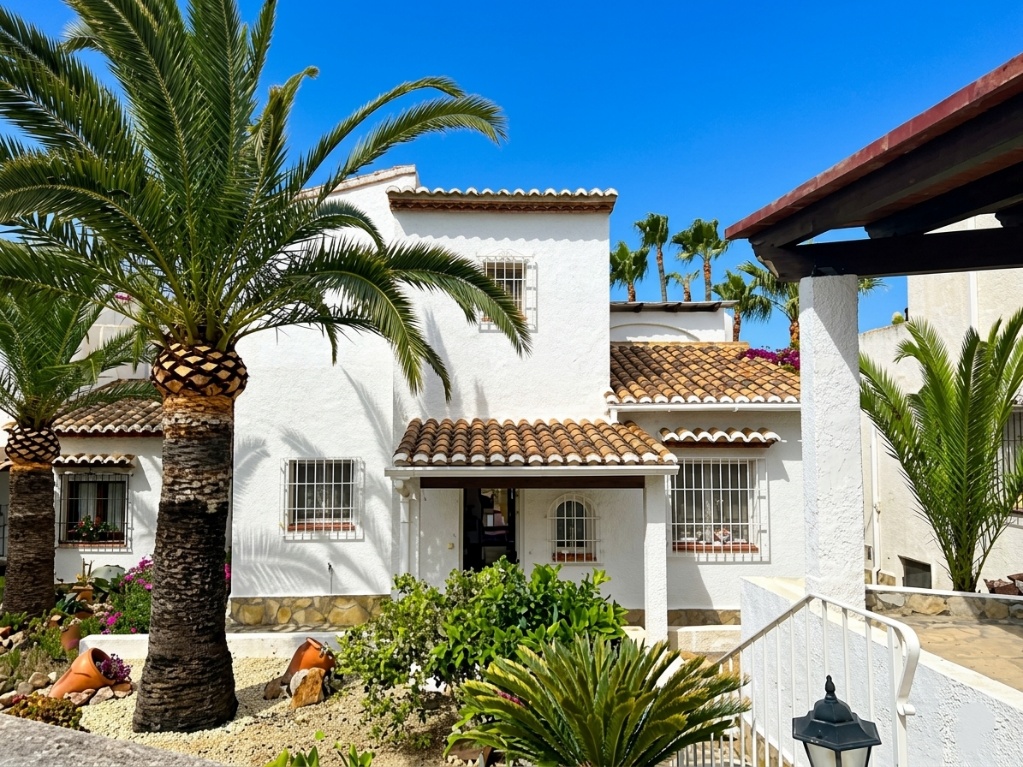 Bungalow zu verkaufen in Moraira, Costa Blanca.