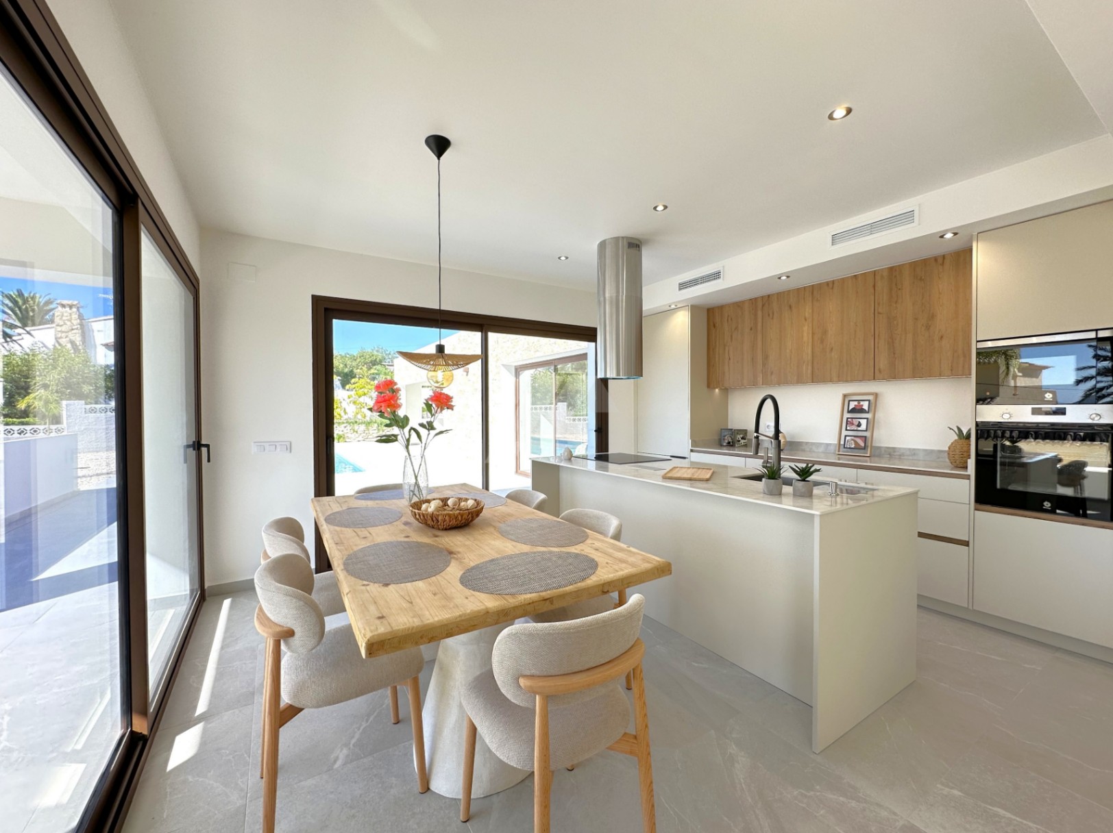 Luxusvilla zu verkaufen in Moraira, Costa Blanca.