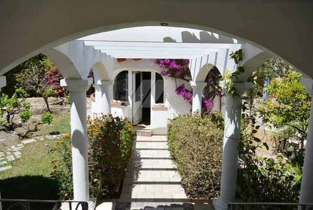 Villa zur Investition zu verkaufen in Calpe, Costa Blanca.