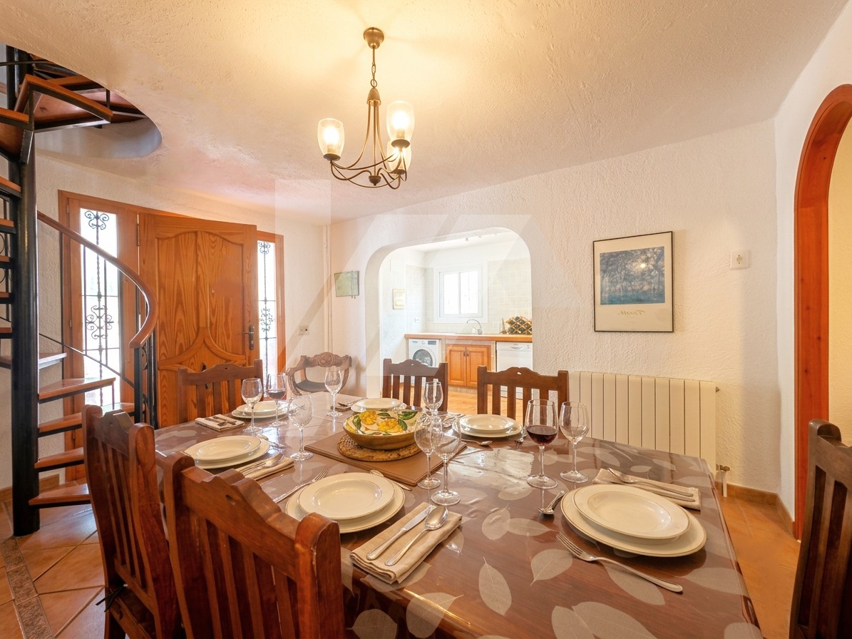Villa zu verkaufen in Moraira, Costa Blanca.