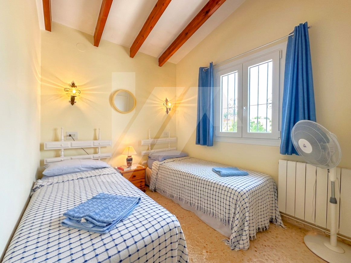 Villa zu verkaufen in Moraira, Costa Blanca.