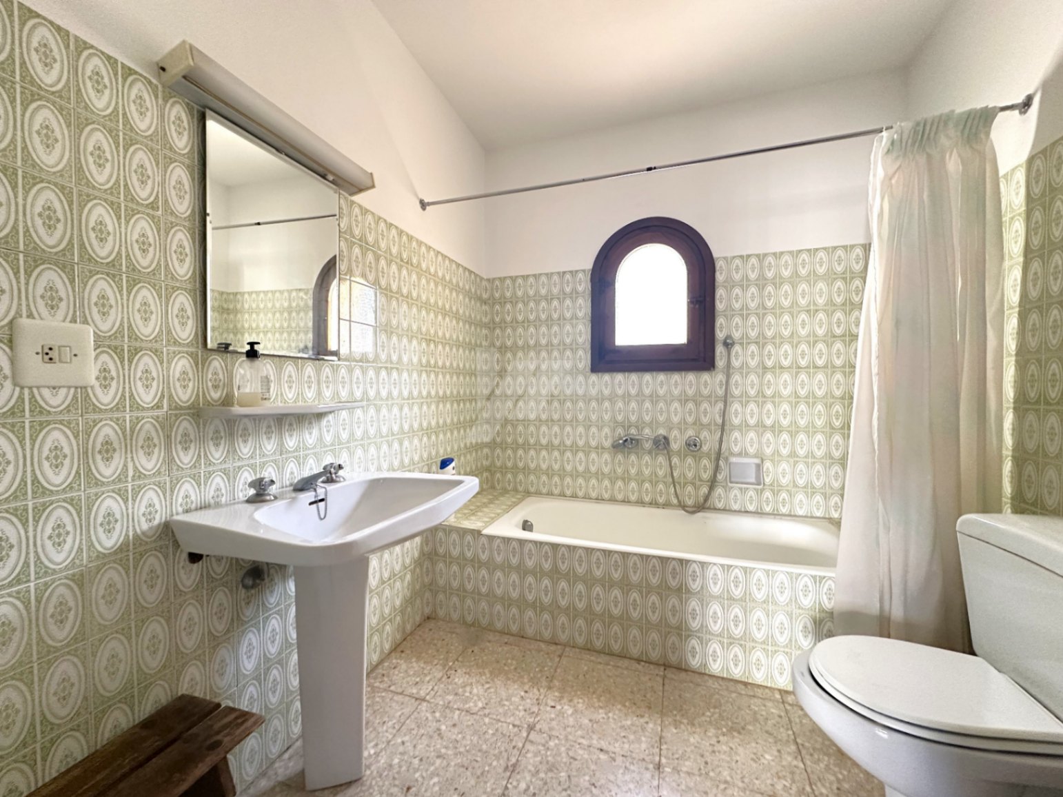 Villa mit Meerblick zu verkaufen in Benissa Costa, Costa Blanca.
