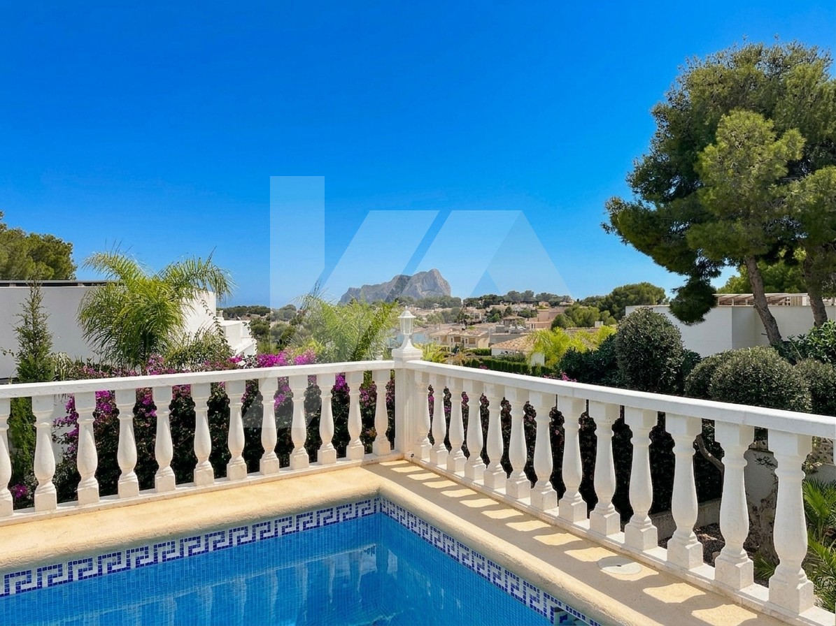 Villa zu verkaufen in Benissa mit Meerblick, Costa Blanca.