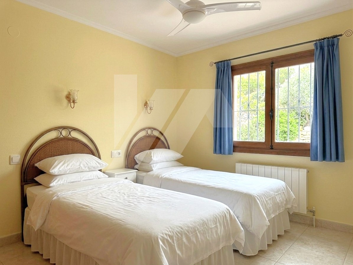 Villa zu verkaufen in Benissa Costa, Costa Blanca.