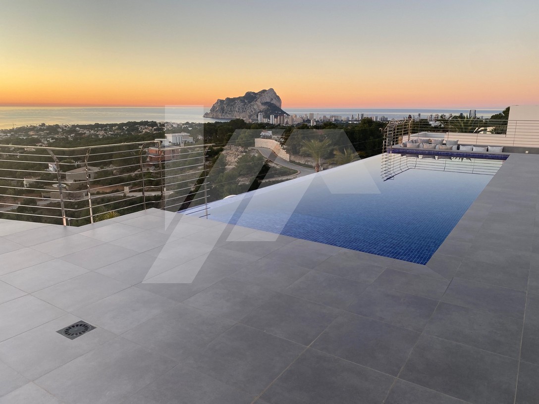 Luxusvilla mit Meerblick zum Verkauf in Benissa, Costa Blanca.