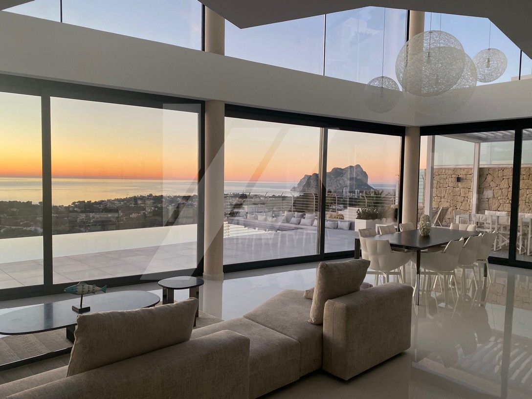 Luxusvilla mit Meerblick zum Verkauf in Benissa, Costa Blanca.