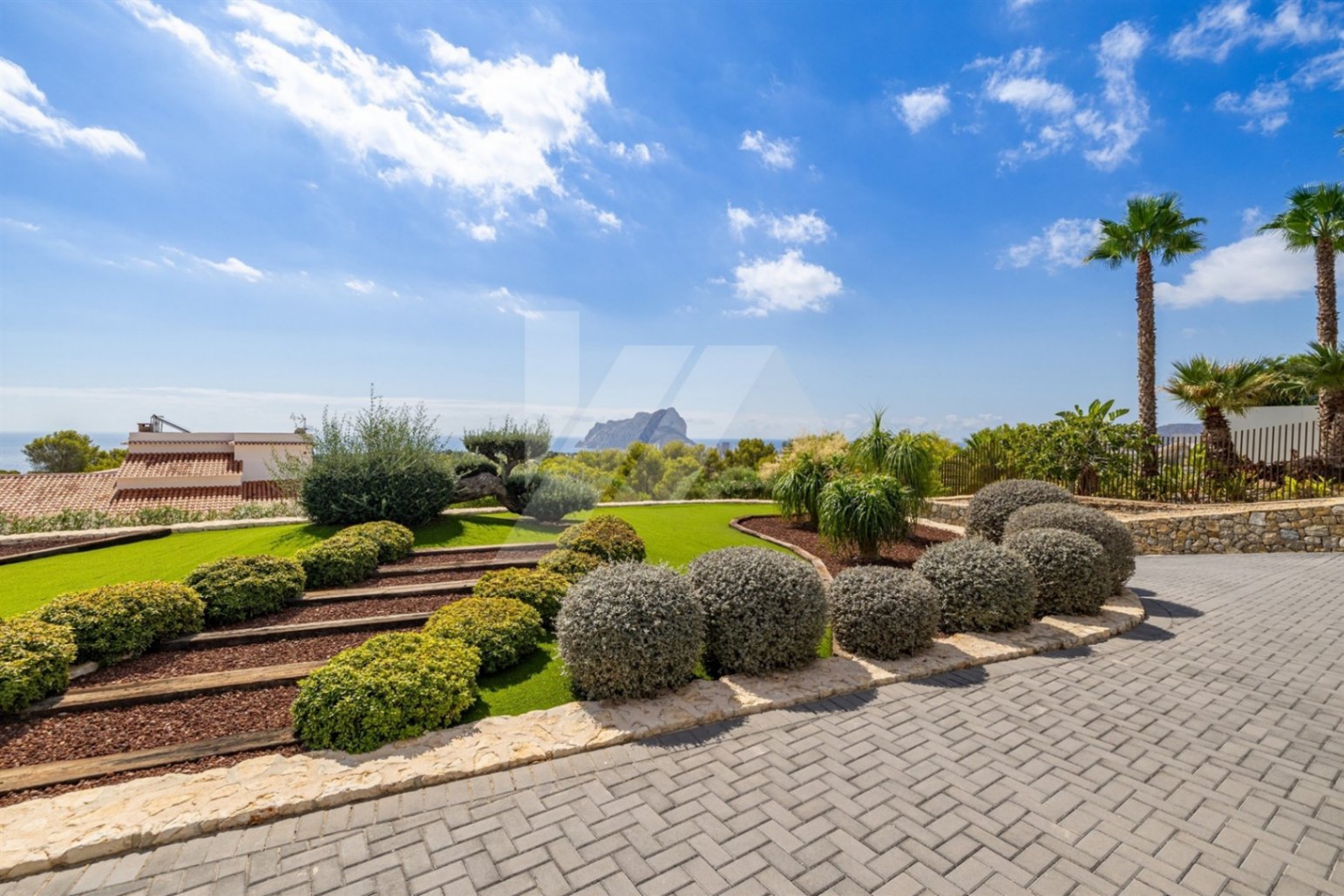 Luxusvilla mit Panoramablick auf das Meer und den ikonischen Peñon de Ifach, Benissa.