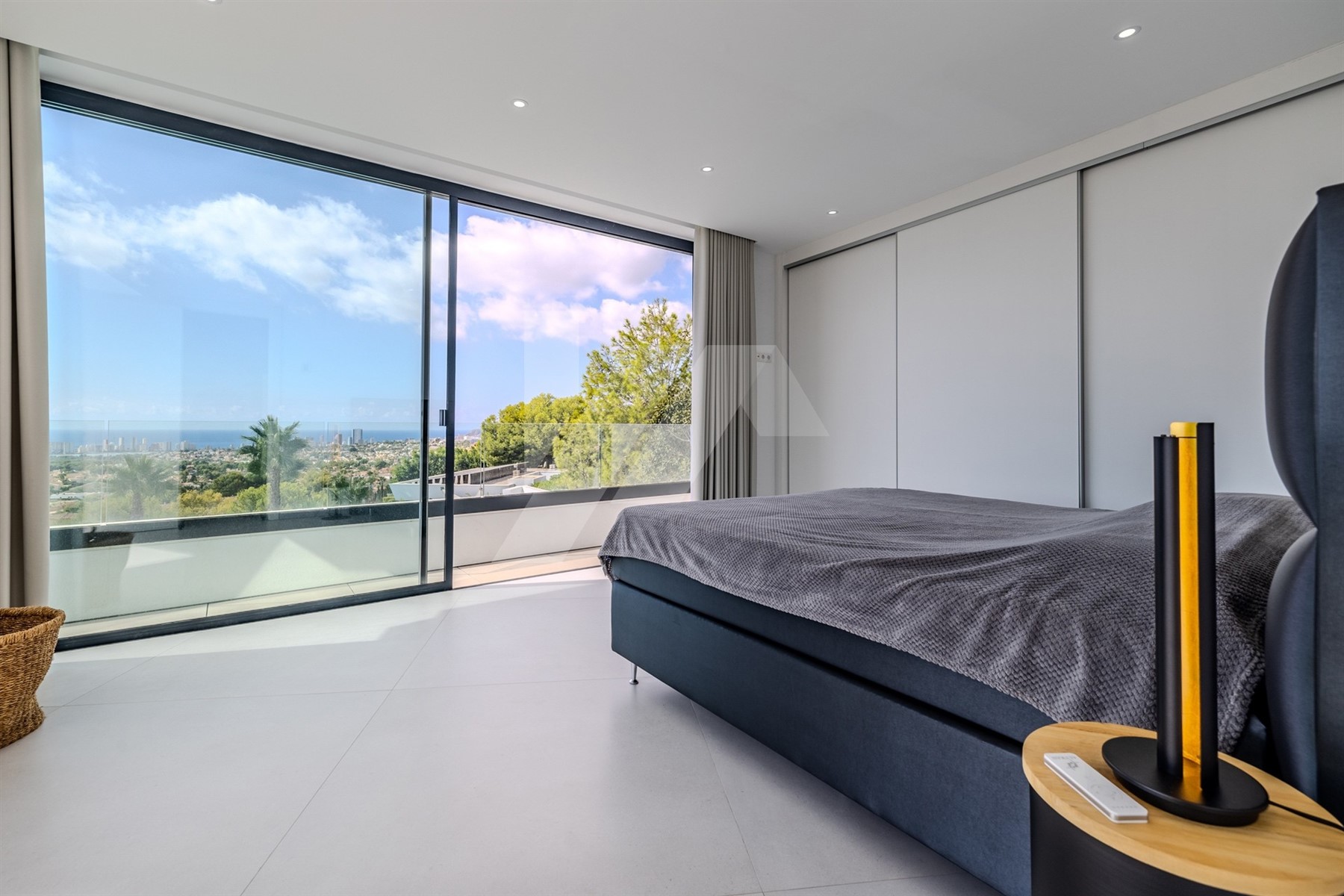 Luxusvilla mit Panoramablick auf das Meer und den ikonischen Peñon de Ifach, Benissa.