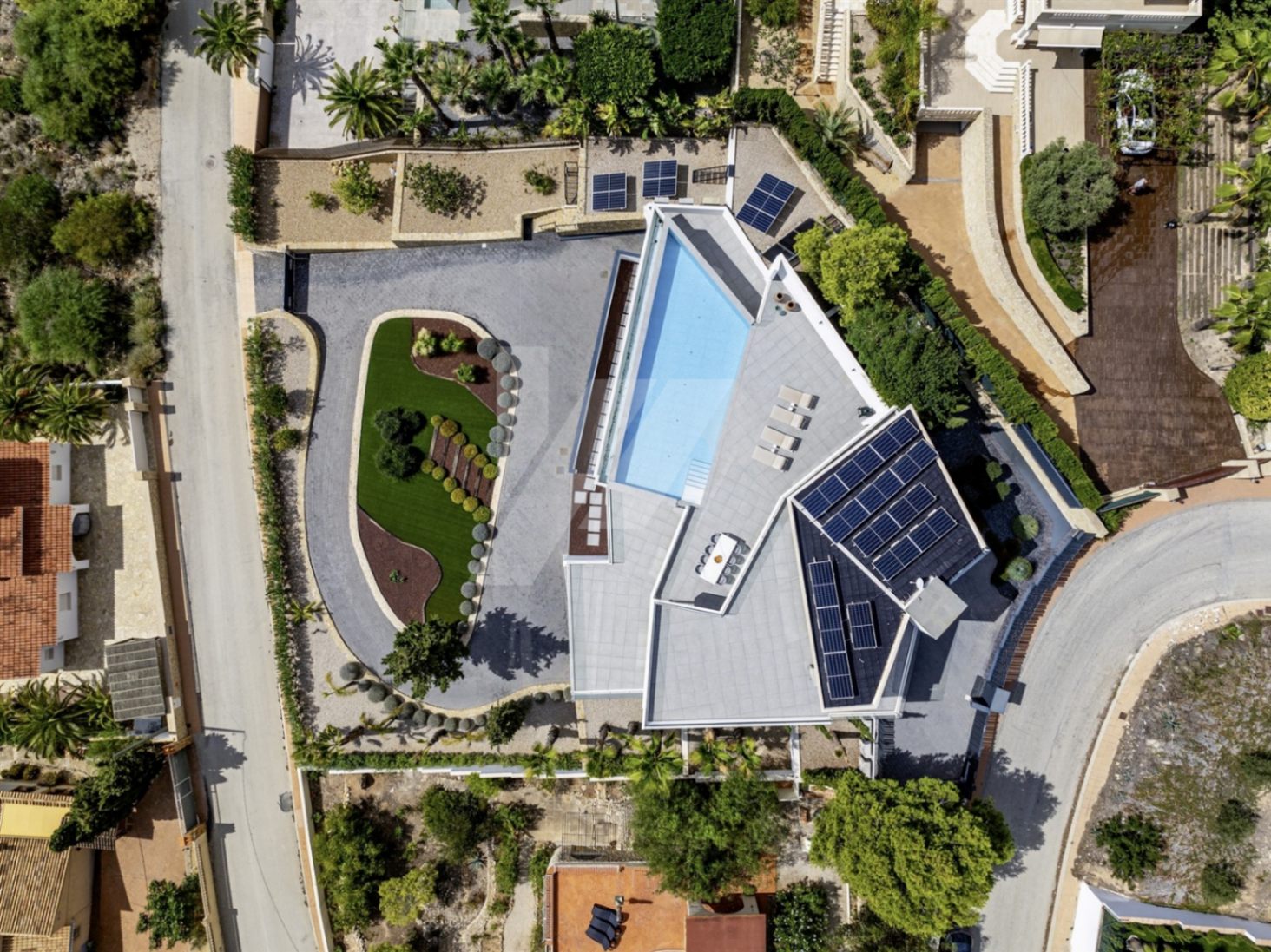 Luxusvilla mit Panoramablick auf das Meer und den ikonischen Peñon de Ifach, Benissa.