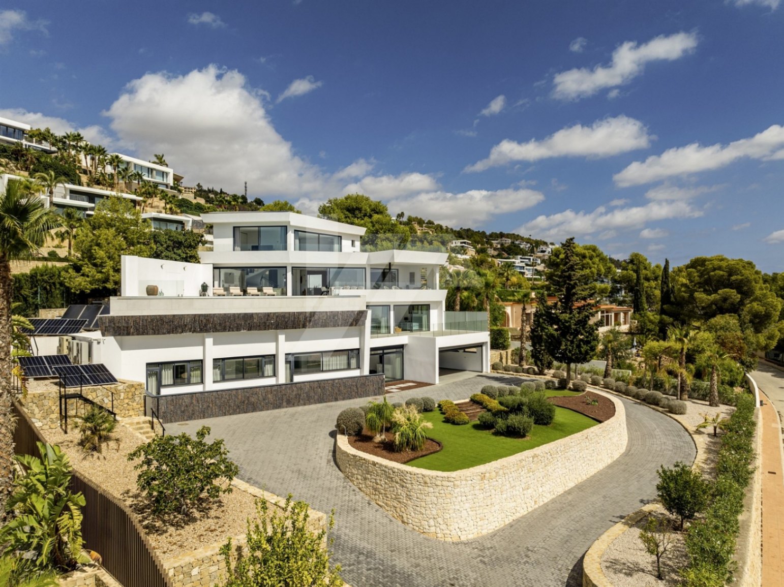 Luxusvilla mit Panoramablick auf das Meer und den ikonischen Peñon de Ifach, Benissa.
