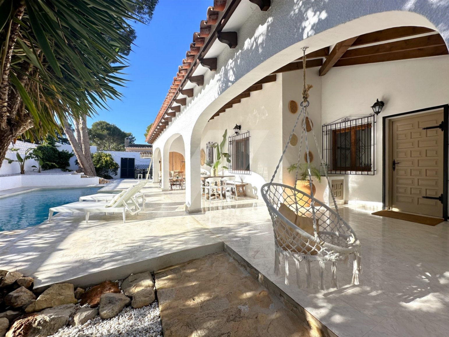 Haus zum Verkauf im mediterranen Stil von Moraira auf einer Ebene.