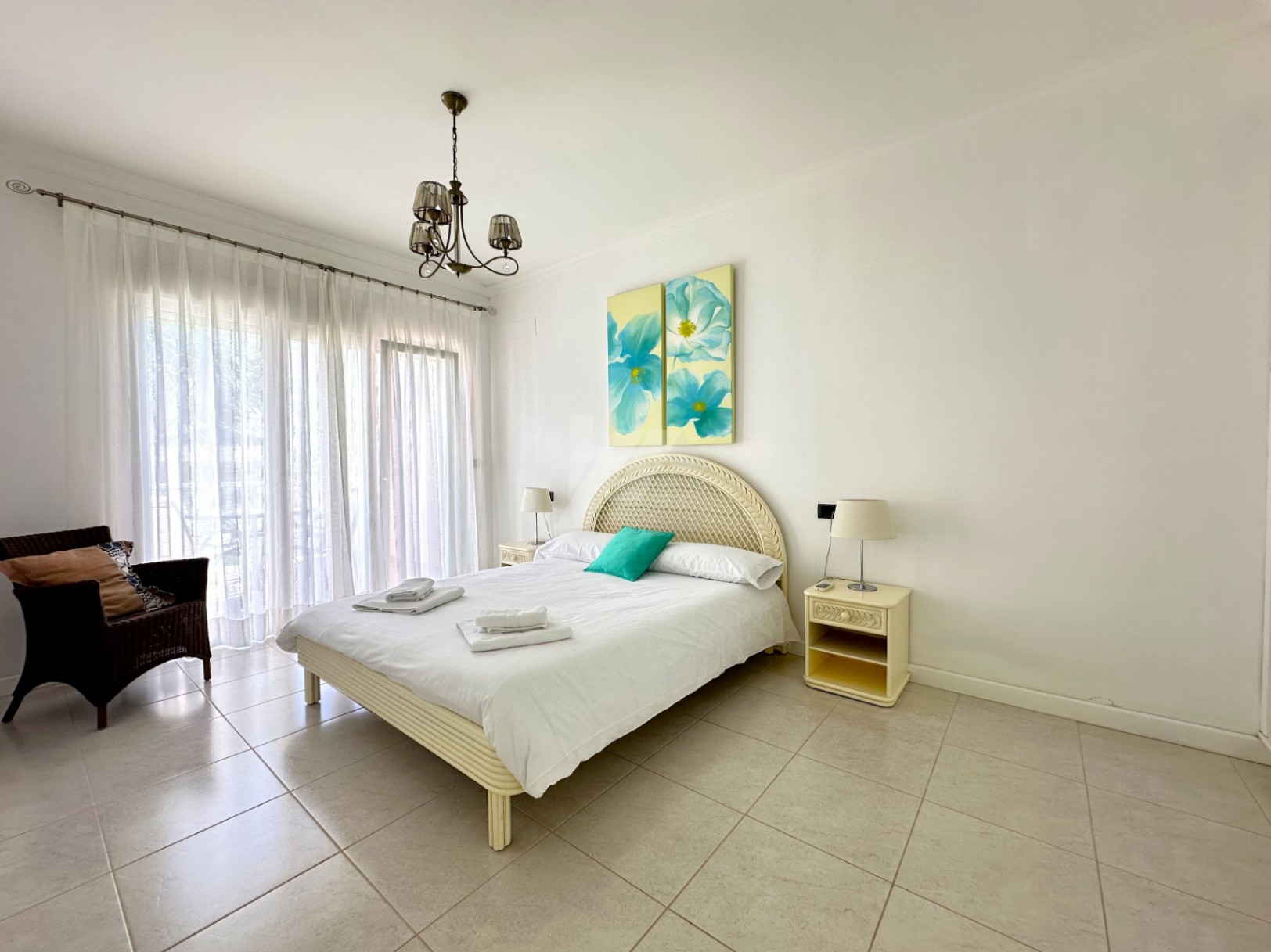 Wohnung zu verkaufen, nur wenige Gehminuten vom Strand von la Fustera, Benissa costa.