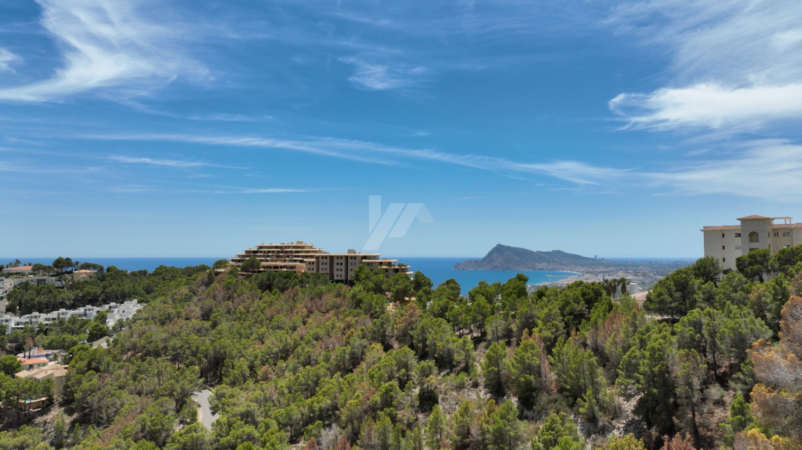 Modernes Villa-Chalet zu verkaufen in Altea Hills mit 4 Schlafzimmern und Infinity-Pool