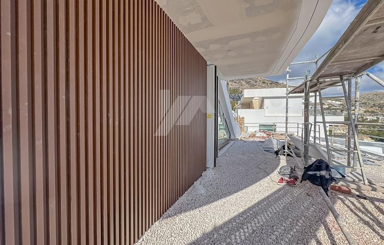 Modernes Villa-Chalet zu verkaufen in Altea Hills mit 4 Schlafzimmern und Infinity-Pool