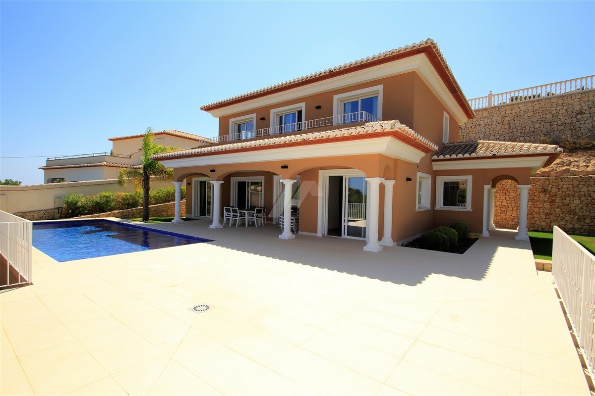 Neubau Villa zum Verkauf in Moraira, Blick aufs Meer.