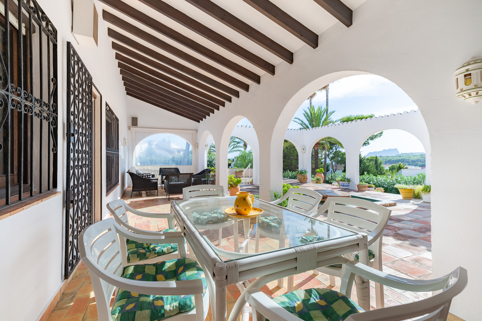 Villa in Moraira zu verkaufen, in der Nähe der Stadt