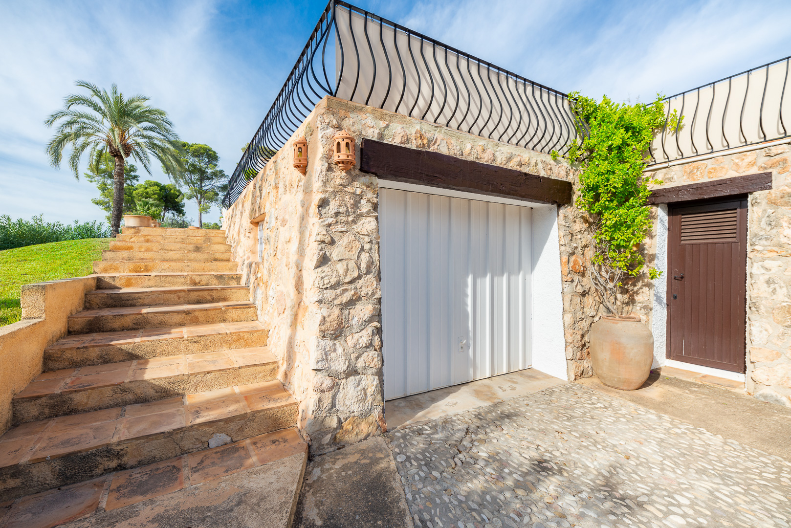 Villa in Moraira zu verkaufen, in der Nähe der Stadt