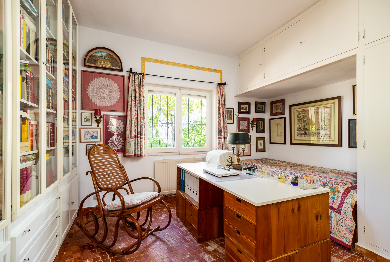 Villa in Moraira zu verkaufen, in der Nähe der Stadt