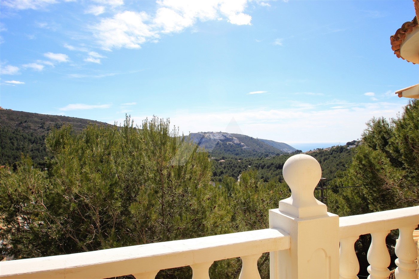 Villa zu verkaufen in Moraira mit fantastischer Aussicht, Costa Blanca.